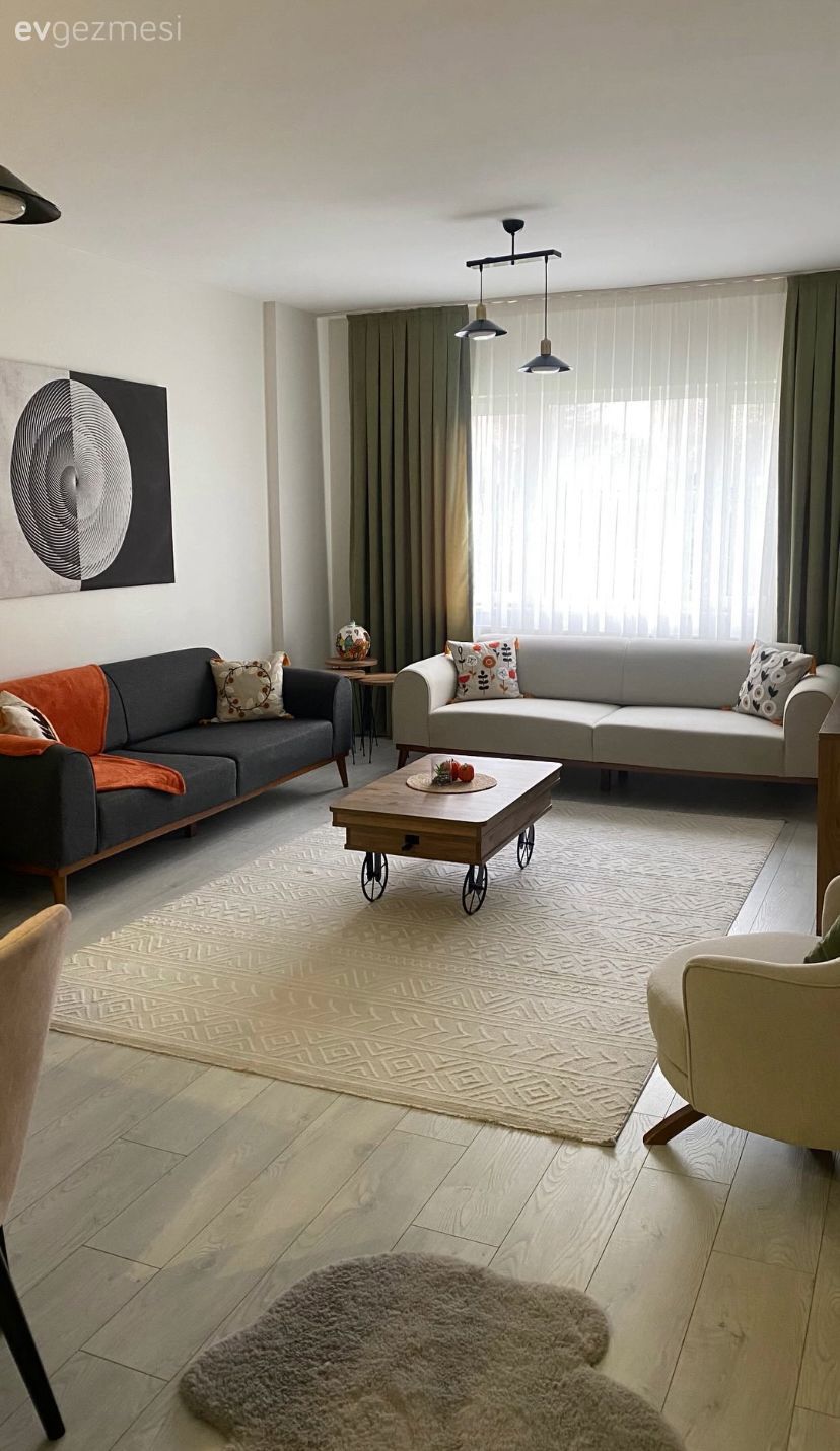 Bu TOKİ Evinde Mutfakla Birleşen Balkon Alanı Genişletmiş