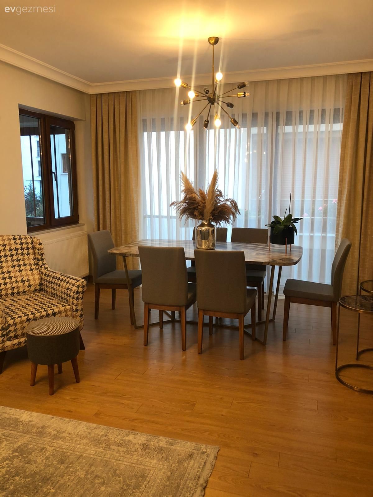 Modern Boho Stilden Esinlenen Bu Ev Natürel Detaylarıyla Çok Sıcak!