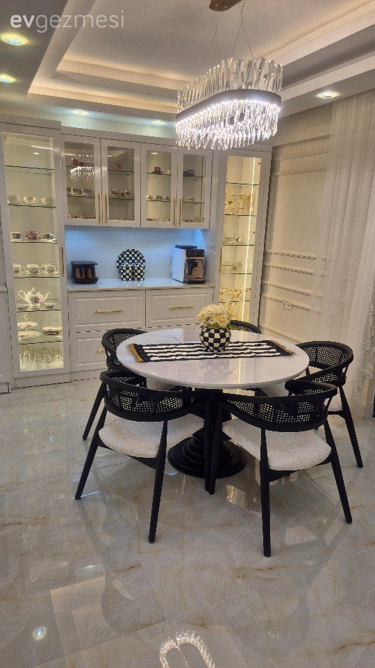 U-Tipi Adalı Bu Mutfağın Assolisti Kahve Köşesi