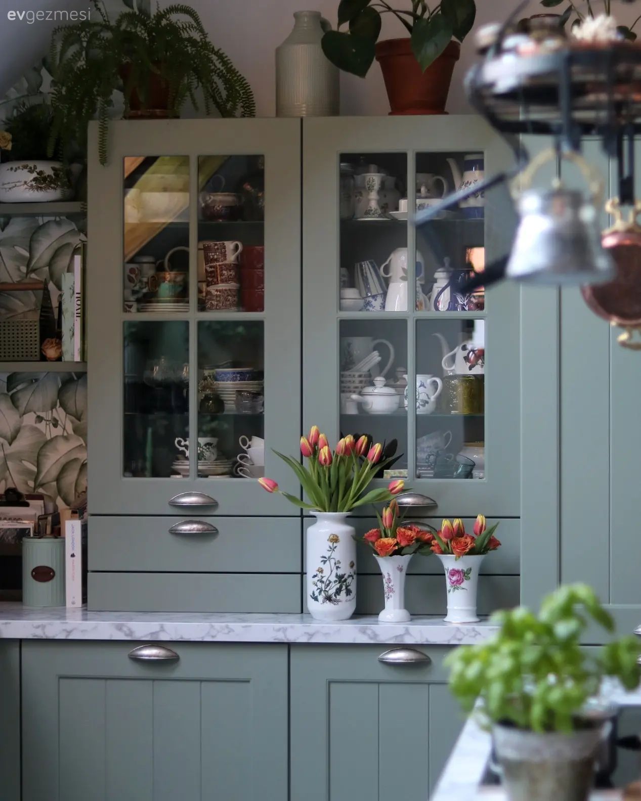 Yeşil mutfak, Beyaz, Siyah, Mutfak aksesuarları, Mutfak