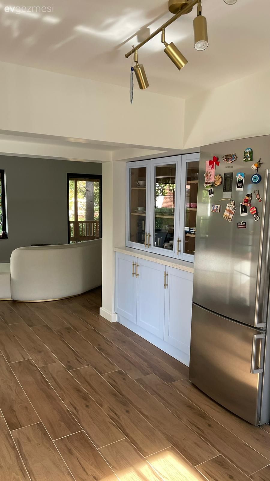 Mutfak, Mavi mutfak, Altın, Beyaz, Parke, Mavi