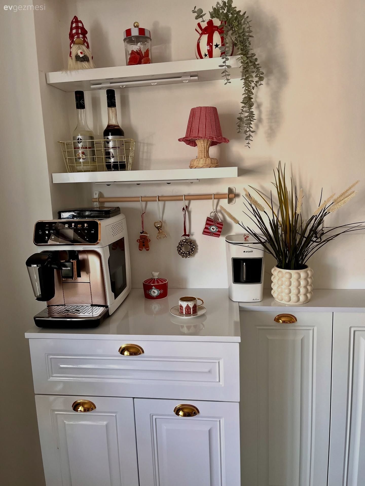 Kahve köşesi, Beyaz, Mutfak aksesuarları, Mutfak, Mutfak rafı