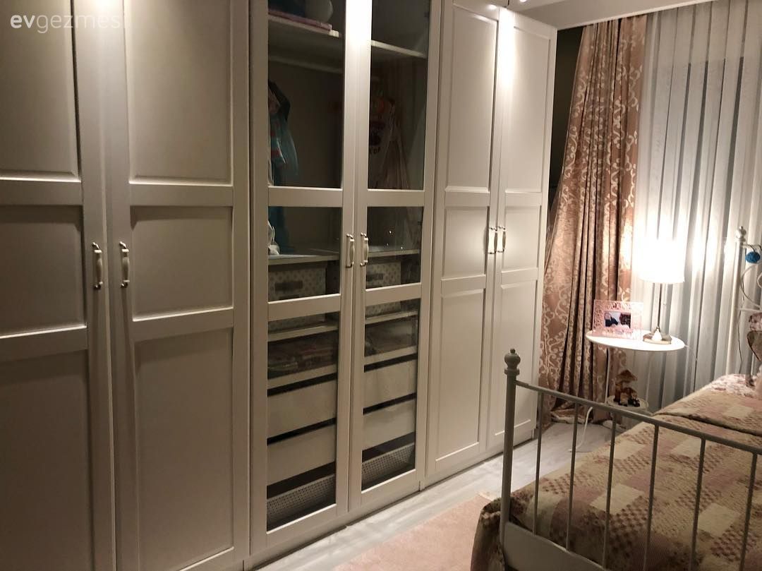 Bu İstanbul Evinde Modern Rustik Tarza Çokça Işıltı Katılmış