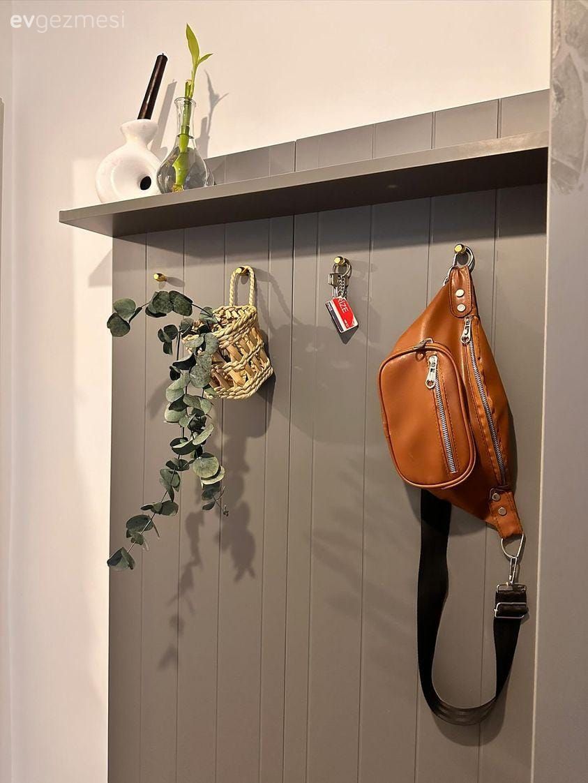 Antre, Vestiyer, Gri