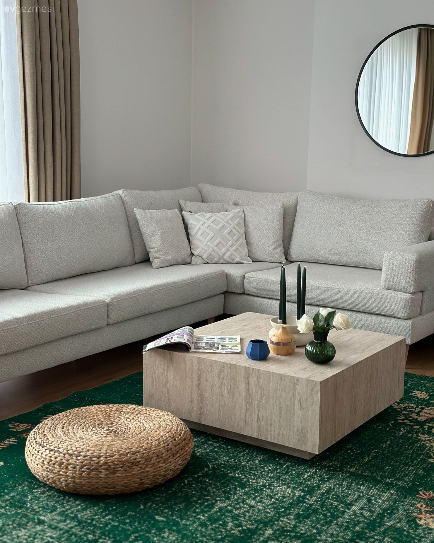 Bu Samimi Dekorun Yıldız Parçası Yeşil Halı