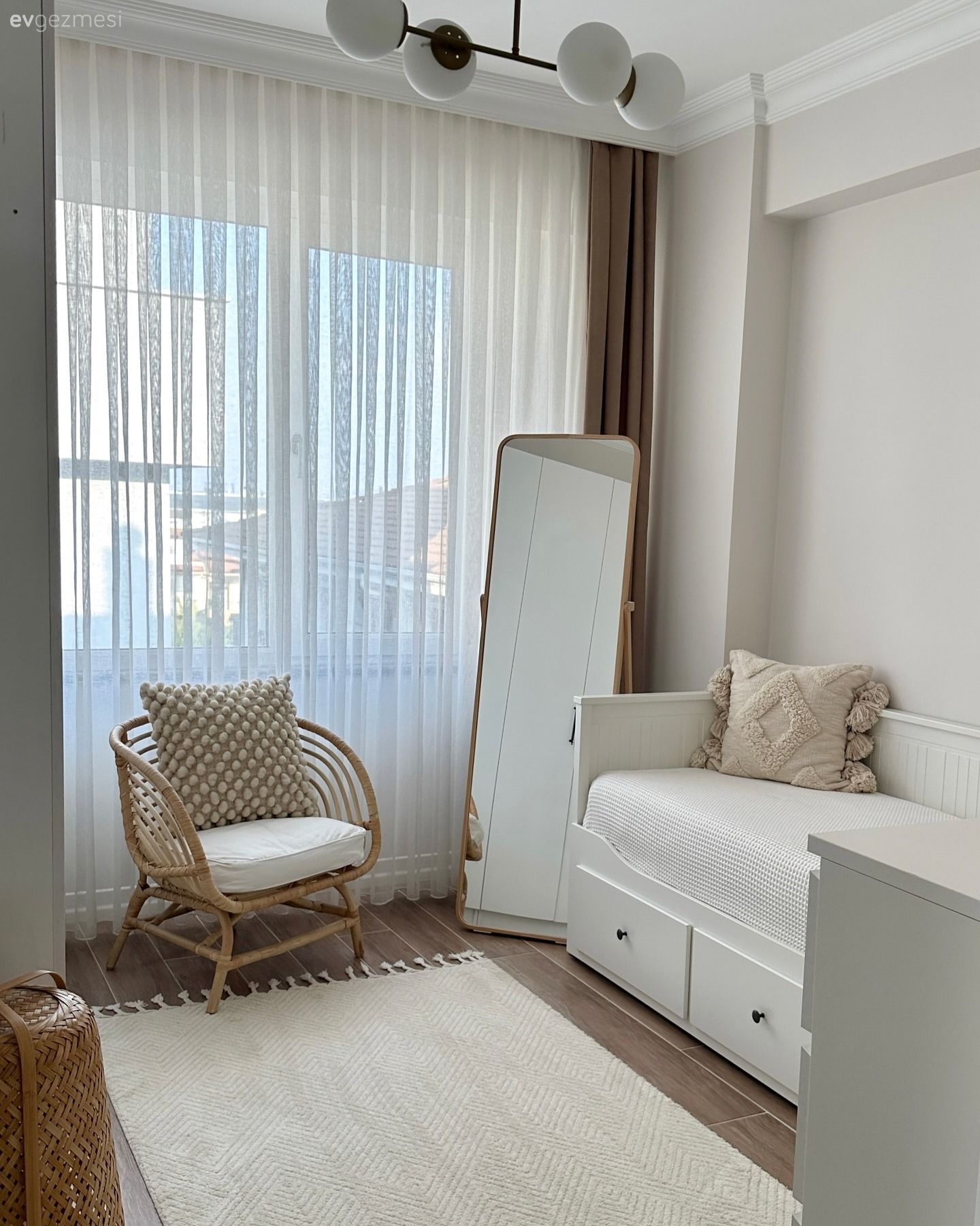 Bu Sakarya Evi Minimalist Olmayı Pek Sevmiş