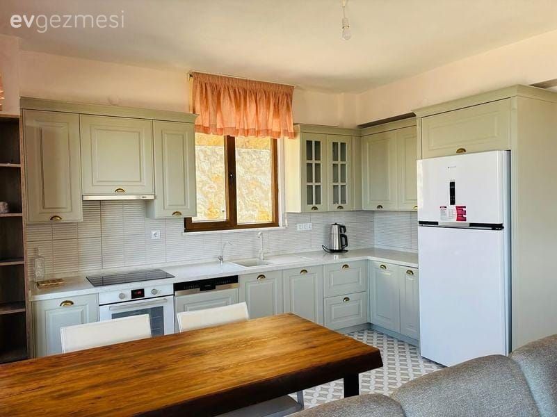 Bursa'daki Bu Mutfak Aynı Tip Dekorlardan Sıkılanlara İyi Bir Örnek!