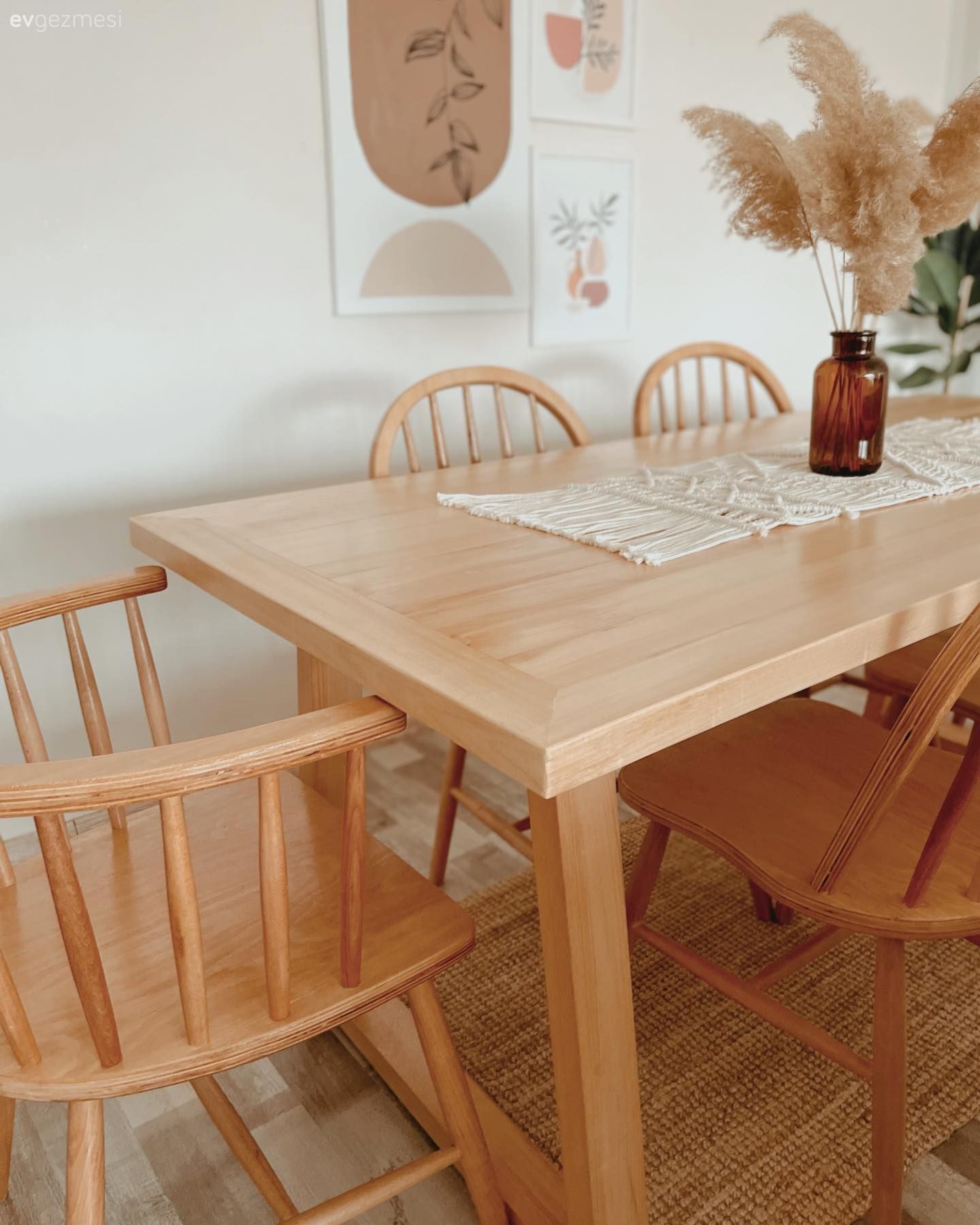 Bu Ankara Evinde Yeşilin Sakinliğine Ahşabın Sıcaklığı Karışmış!