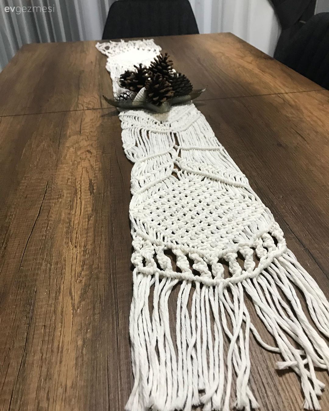 Bu İstanbul Evinde Modern Stile Yeşilin İddialı Tonu Eşlik Etmiş!