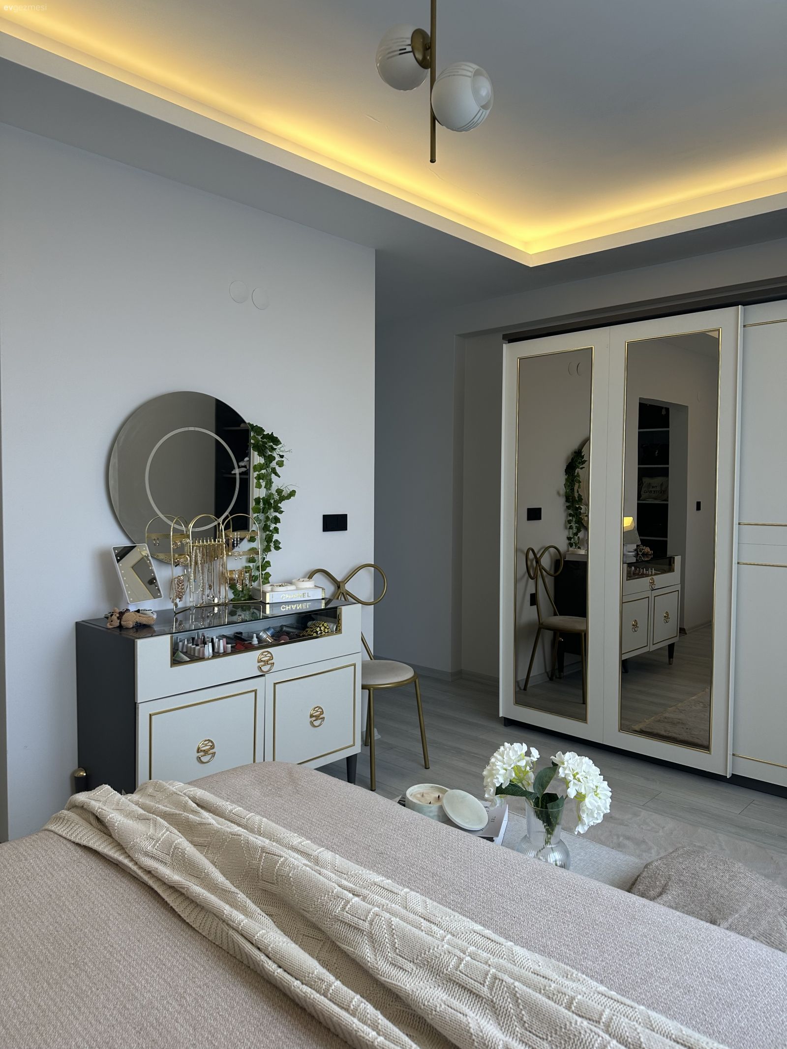 Gardrop, Yatak Odası, Makyaj masası, Led aydınlatma, Aydınlatma