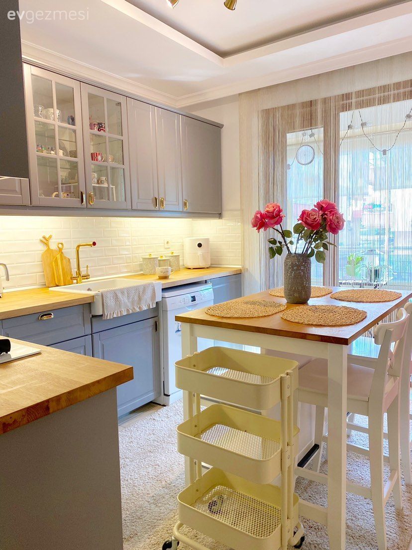 Bu Mutfak Yeni Adasıyla Birlikte Artık Daha Sıcak!