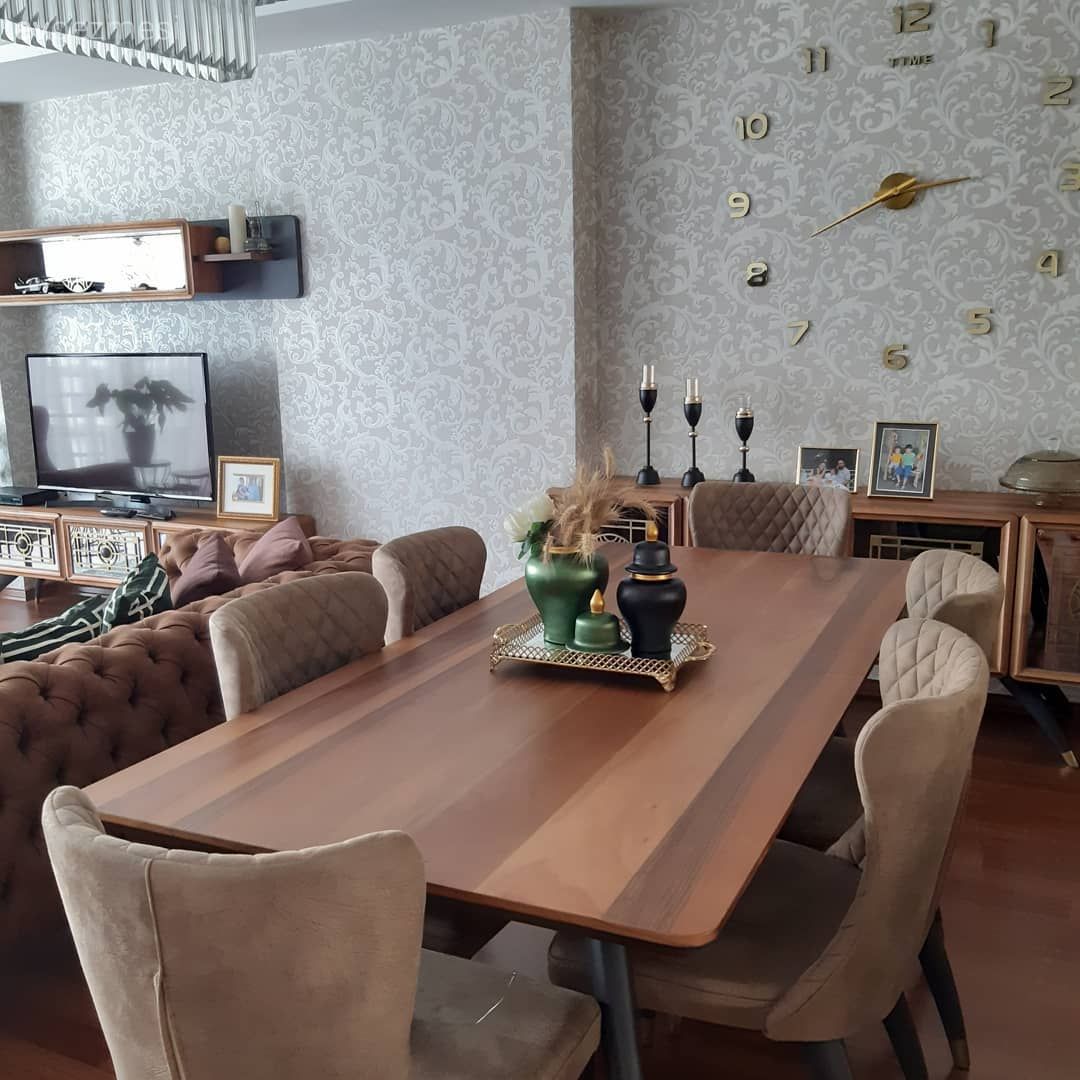 Ev Gezmesi: Yepyeni Duvarıyla Başkalaşan Bir İstanbul Salonu