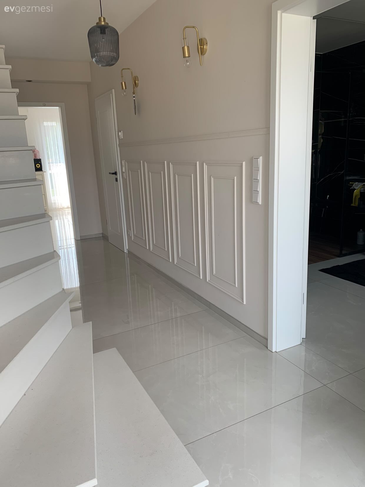 Antre, Beyaz, Duvar çıtalama, Zemin seramikleri, Merdiven