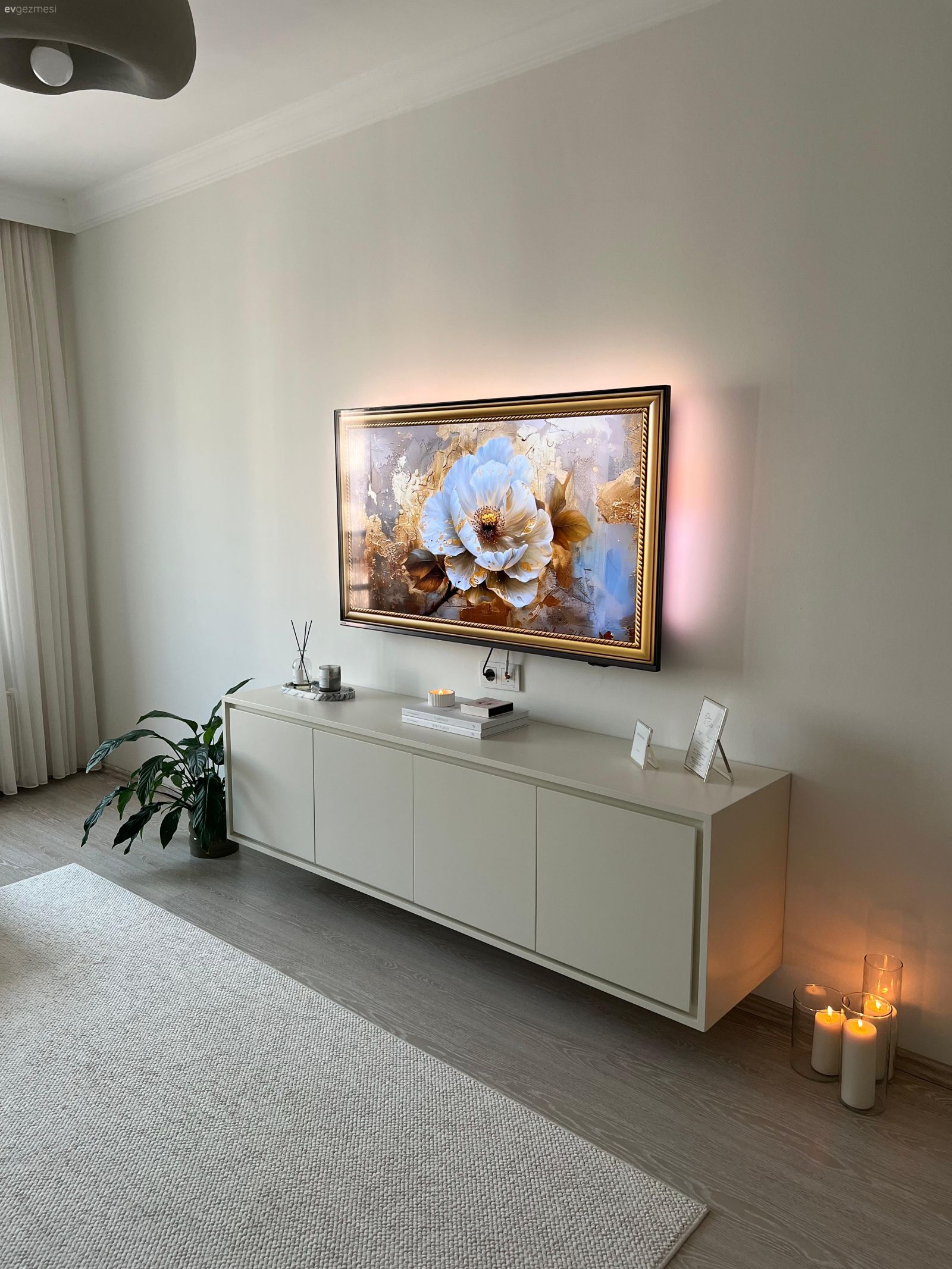 Bu Yalova Evi Dar Alanları Verimli Değerlendirmeye Öncelik Vermiş