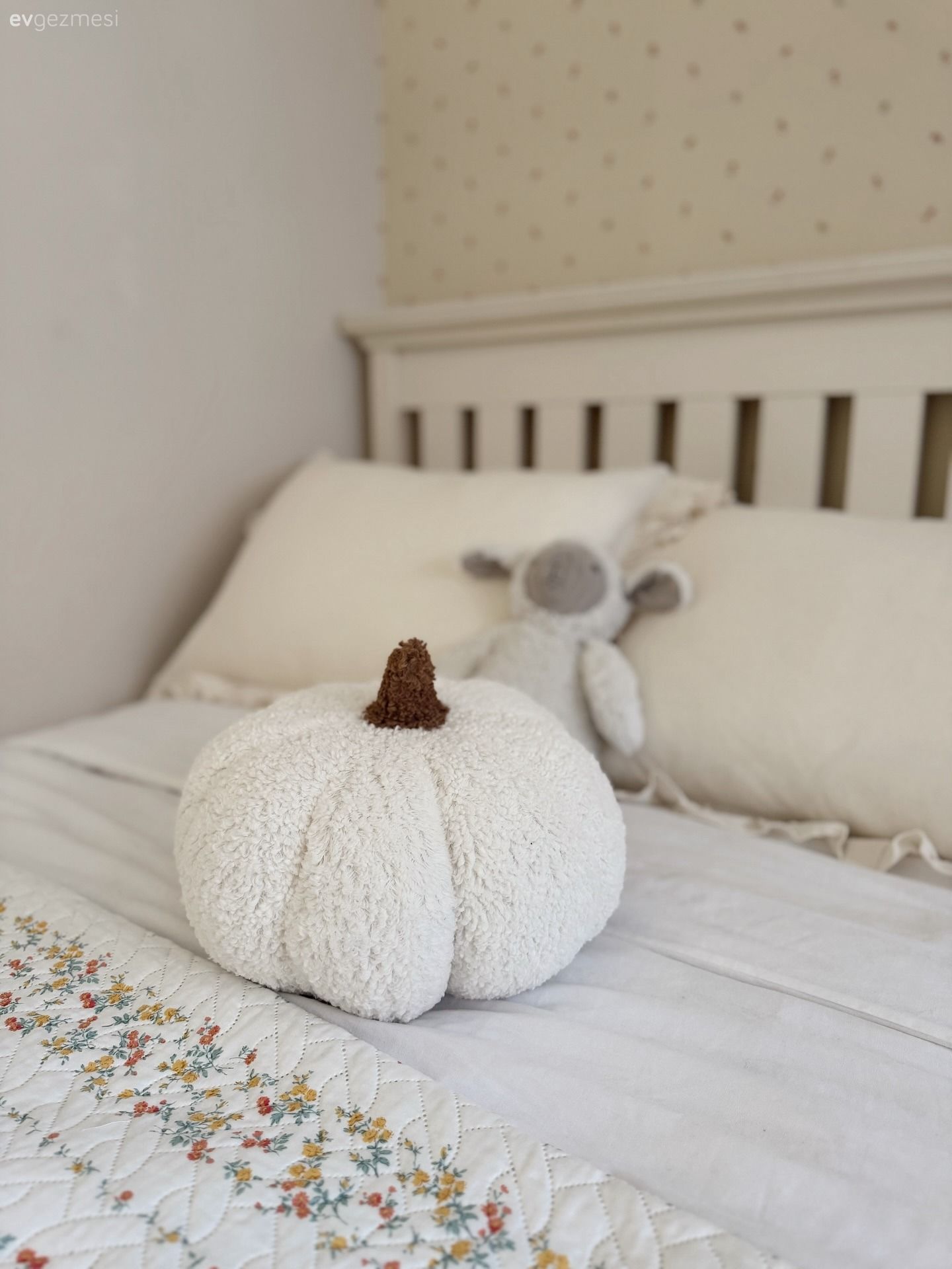 Çocuk odası duvar dekorasyonu, Yatak örtüsü, Yatak Odası, Beyaz