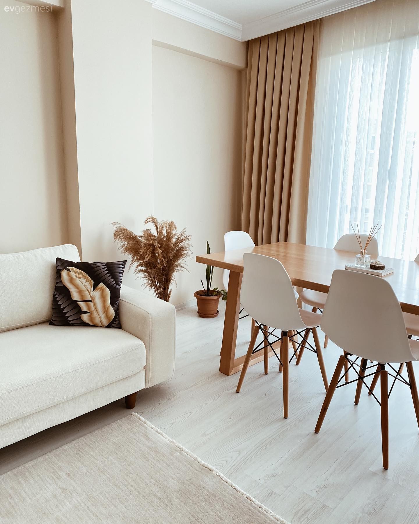 Bu İstanbul Evi Sadelikten Fazlasıyla Hoşlanıyor!