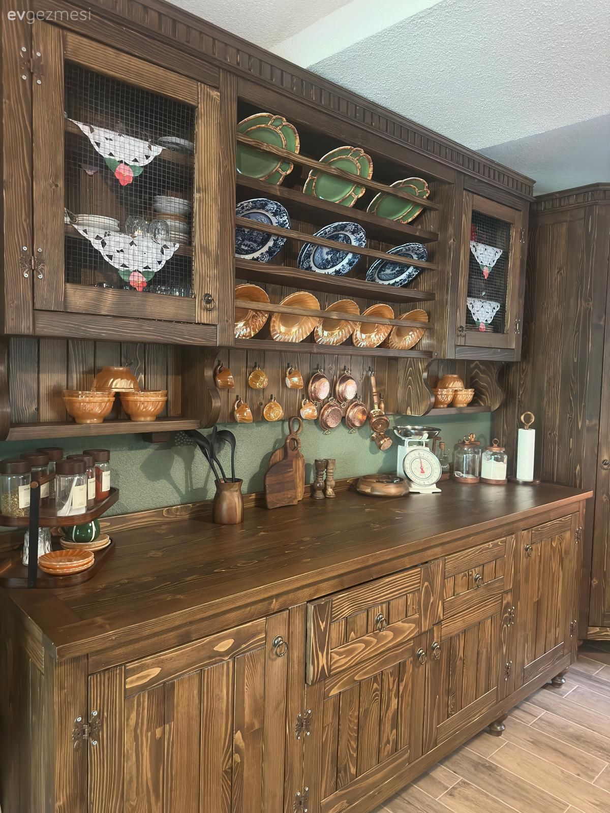 Bu Otantik Sakarya Evinde Örtülerden Perdelere Her Şey El Emeği