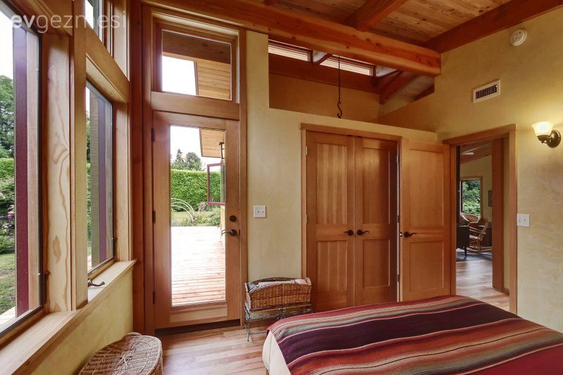 Kır Evi Ruhunu Yaşatan Eğik Çatılı 74 M2'lik Ahşap Ev!