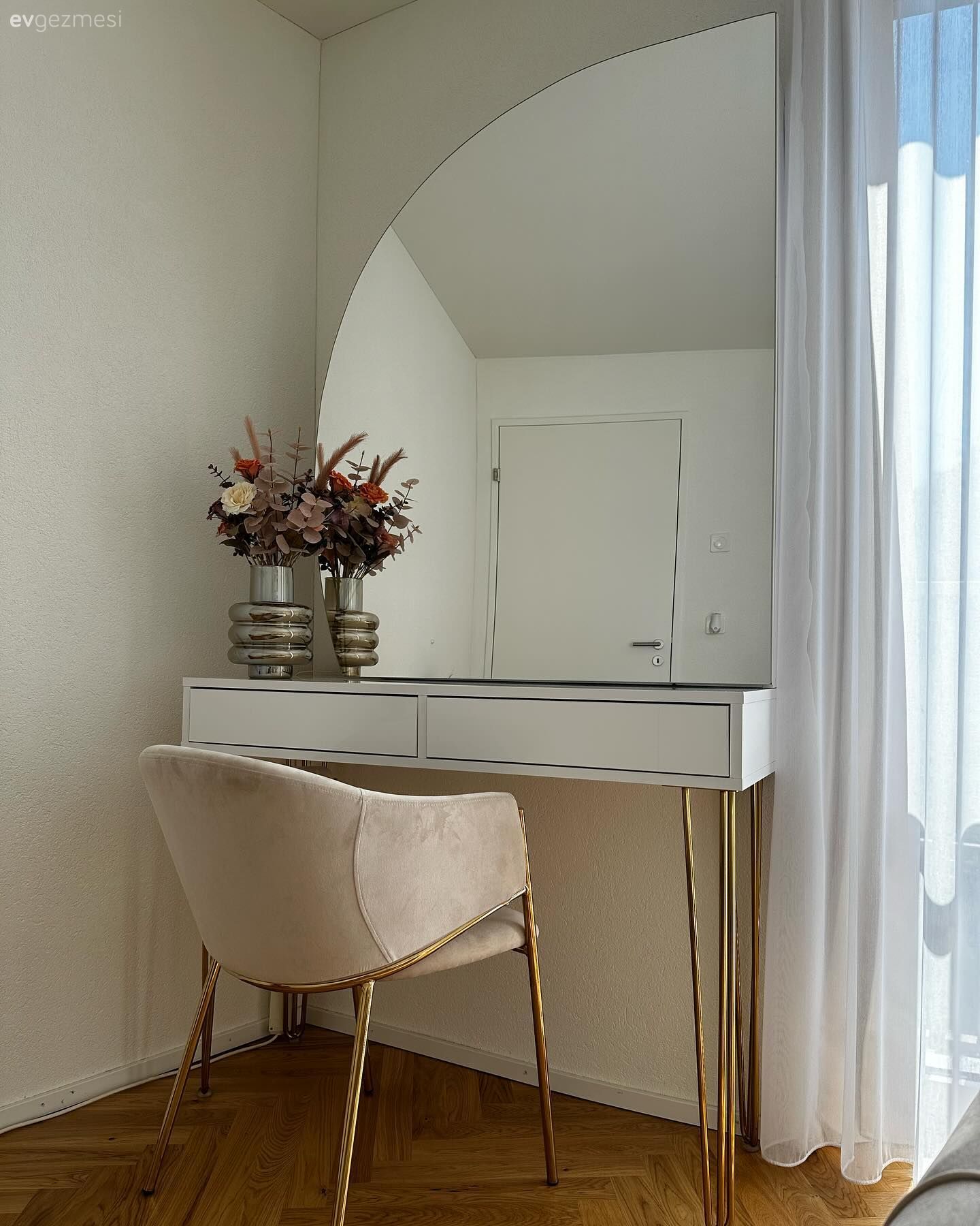 Makyaj masası, Yatak Odası, Makyaj aynası, Dekoratif Objeler