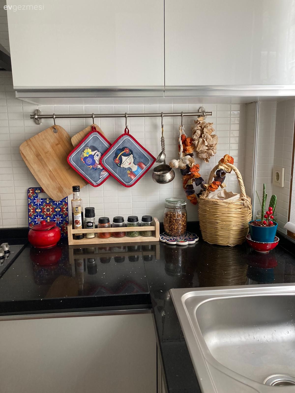 Siyah tezgah, Mutfak tezgahı, Mutfak aksesuarları, Mutfak, Beyaz