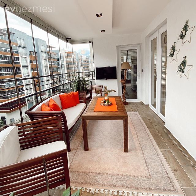 Balkon, Balkon oturma grubu, Ahşap Mobilya, Beyaz, Turuncu, Balkon halısı