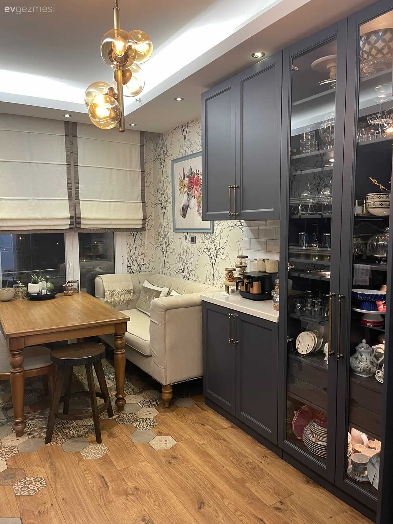 Mutfak, Rustik, Antrasit  , Beyaz, Mavi, Siyah, Mutfak tezgahı, Bej, Mutfak tezgah arası, Tezgah arası seramik, Sandalye, Mutfak masası, Mutfak köşesi, Mutfak perdesi, Led aydınlatma, Aydınlatma, Mutfak Avize Modelleri, Mutfak zemin seramikleri, Rustik ankastre, Ankastre