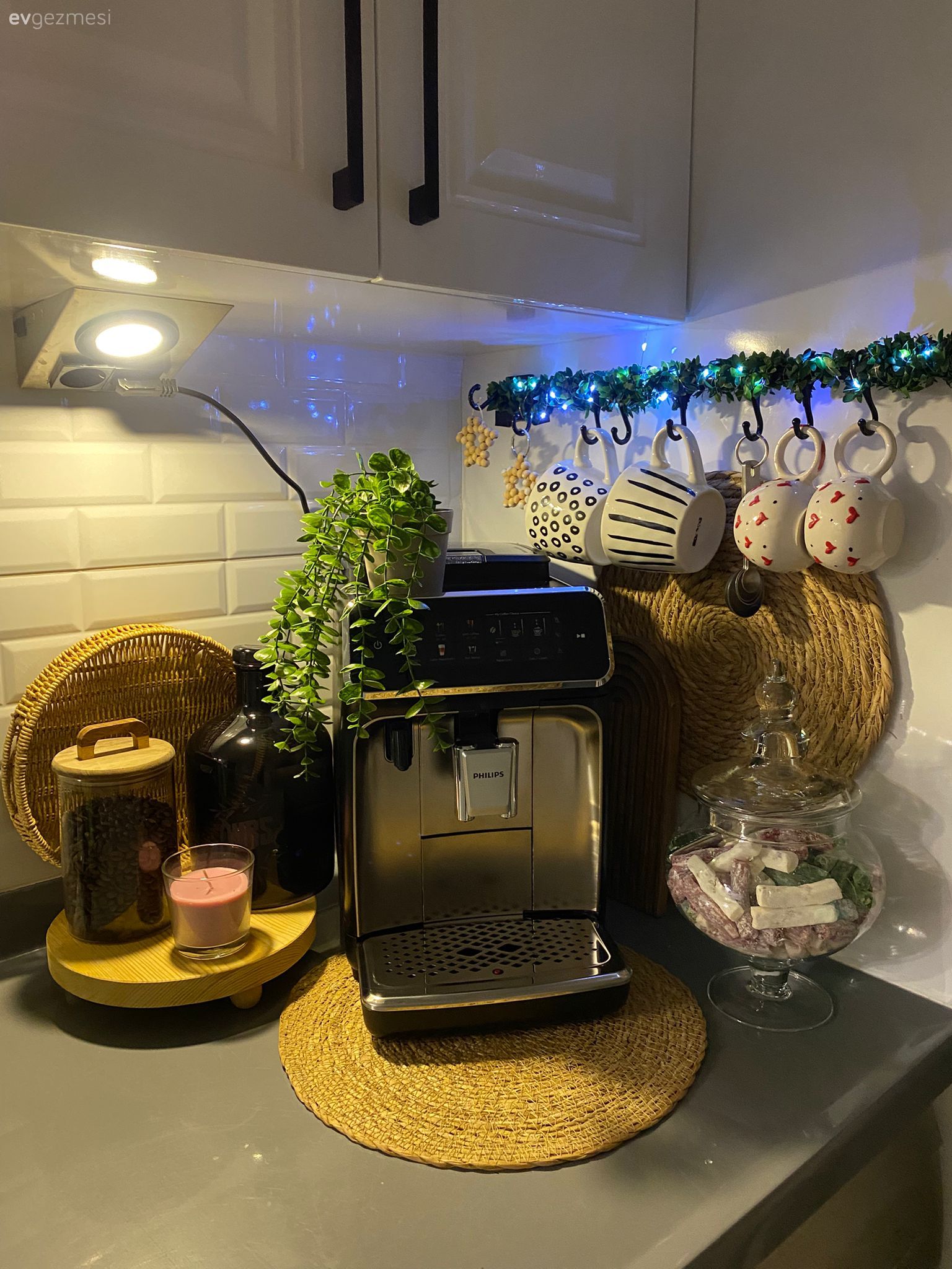 Bu TOKİ Evinde Mutfakla Birleşen Balkon Alanı Genişletmiş