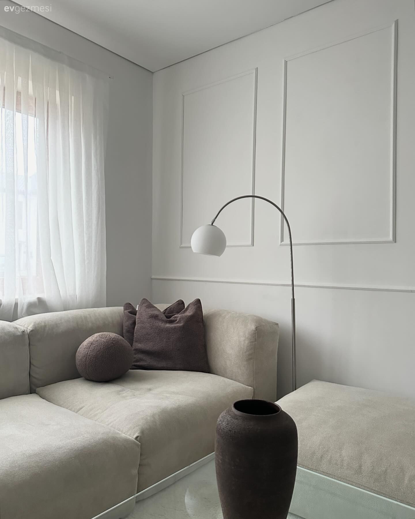 Büyük Boyutlu Objeler Bu Evin Karakterini Ortaya Çıkarmış