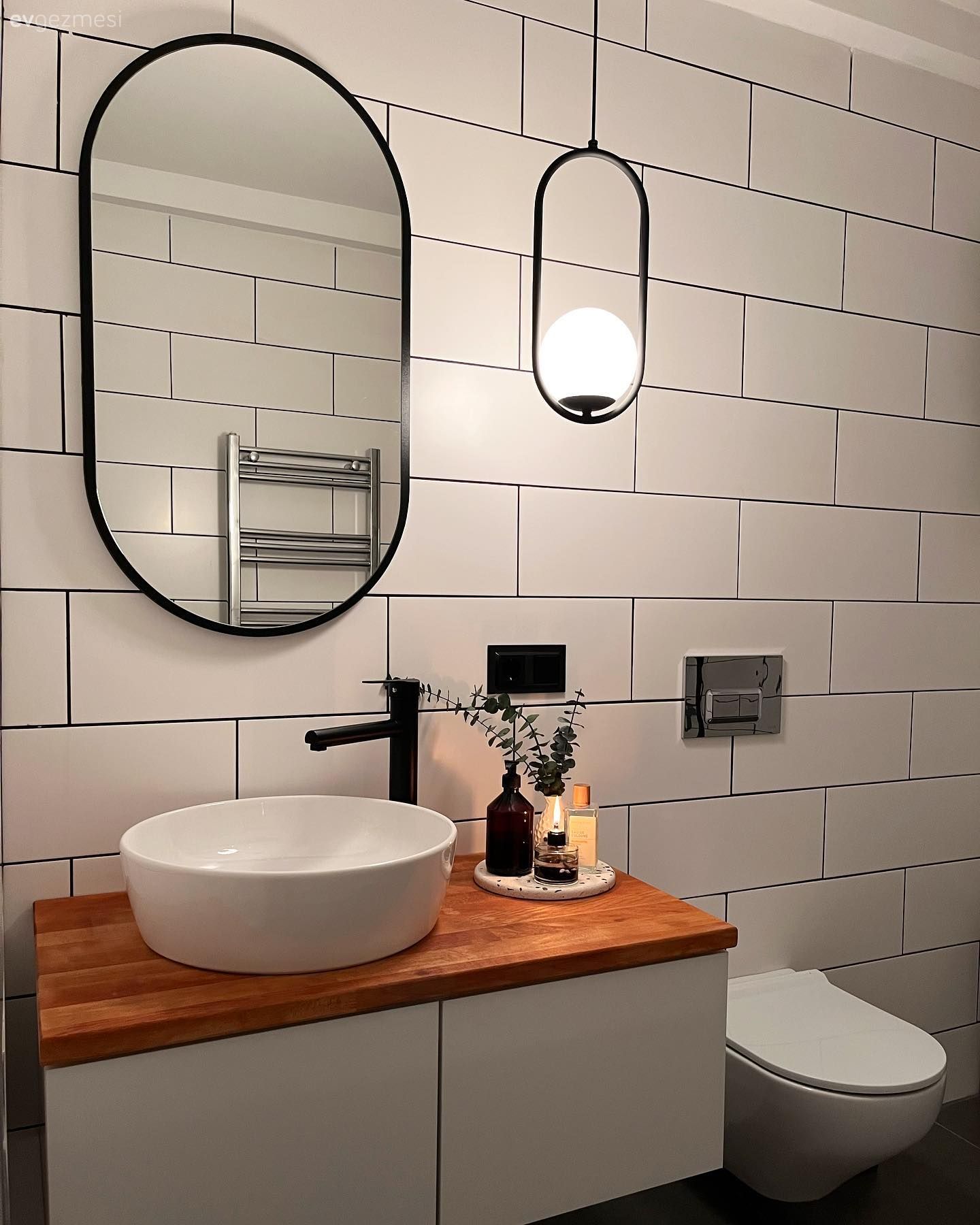 Banyo, Modern banyo, Beyaz, Siyah, Banyo dolabı, Banyo aynası, Banyo seramikleri, Duşakabin, Banyo aksesuarları