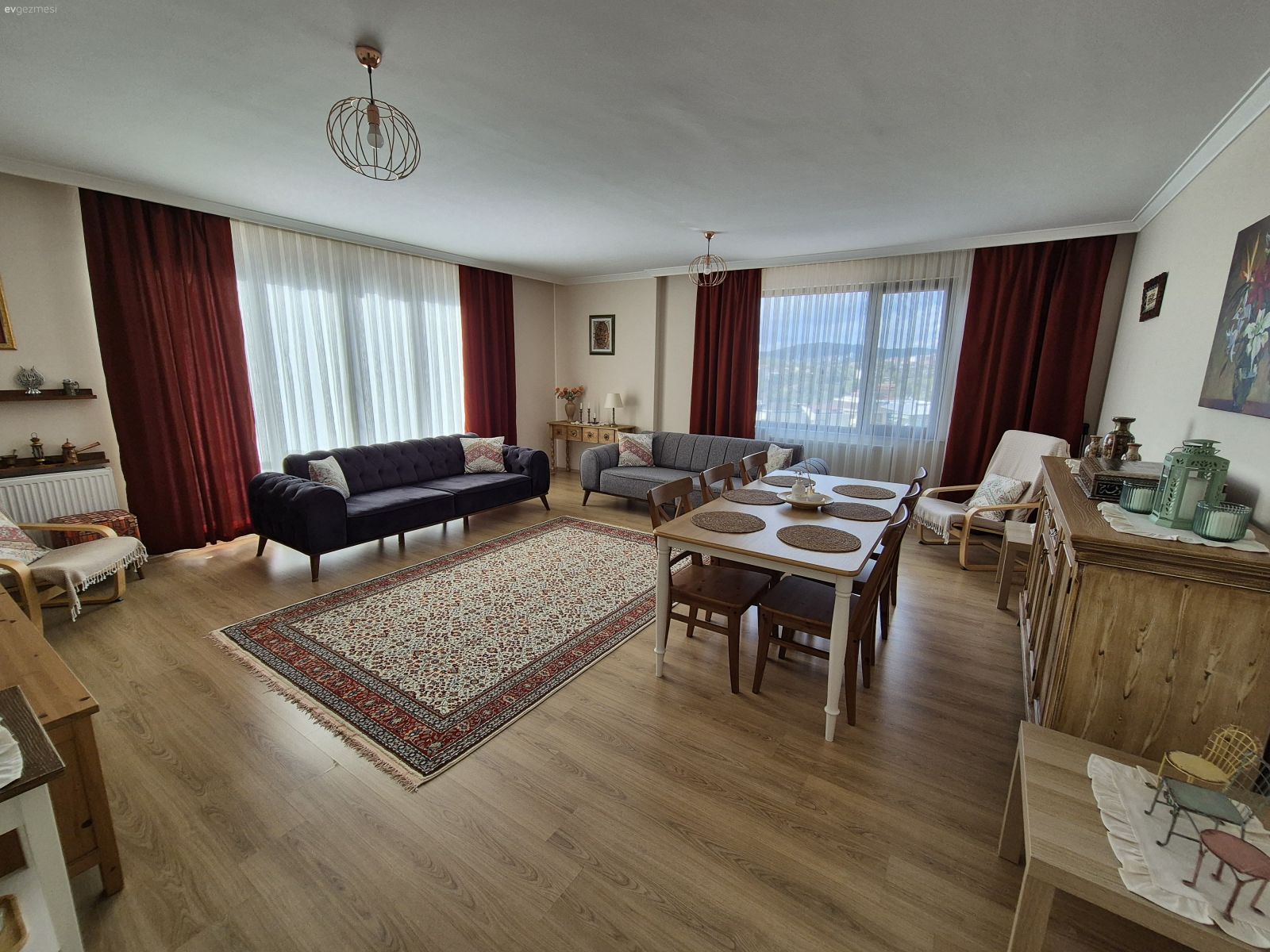 Ahşabın Sıcaklığı, Desenlerin Nahifliği: İstanbul'da Bohem Bir Ev!