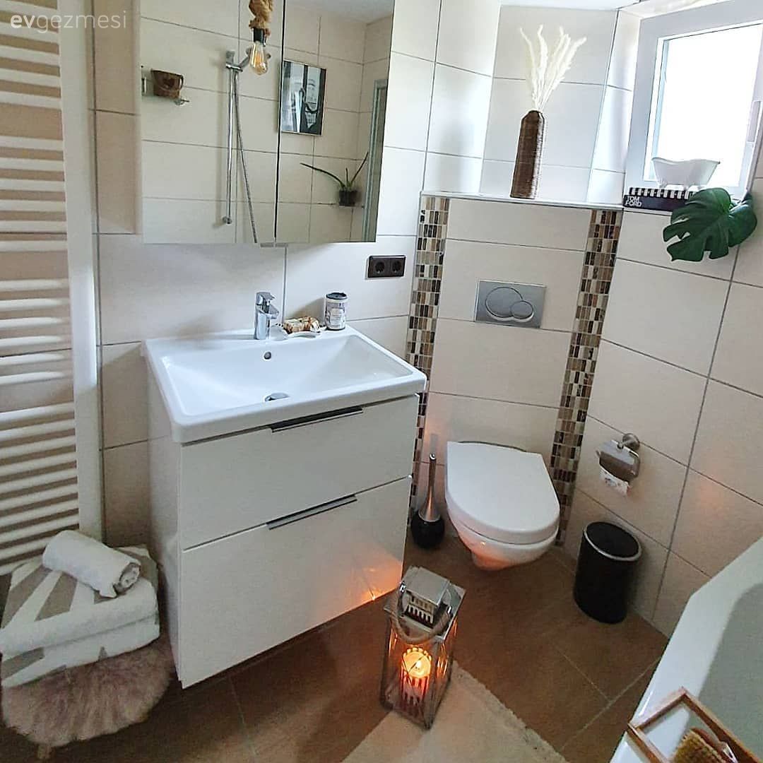 Banyo, Beyaz, Banyo dolabı, Banyo aynası, Banyo seramikleri, Fener, Ev Aksesuar, Banyo aksesuarları, Banyo aydınlatması