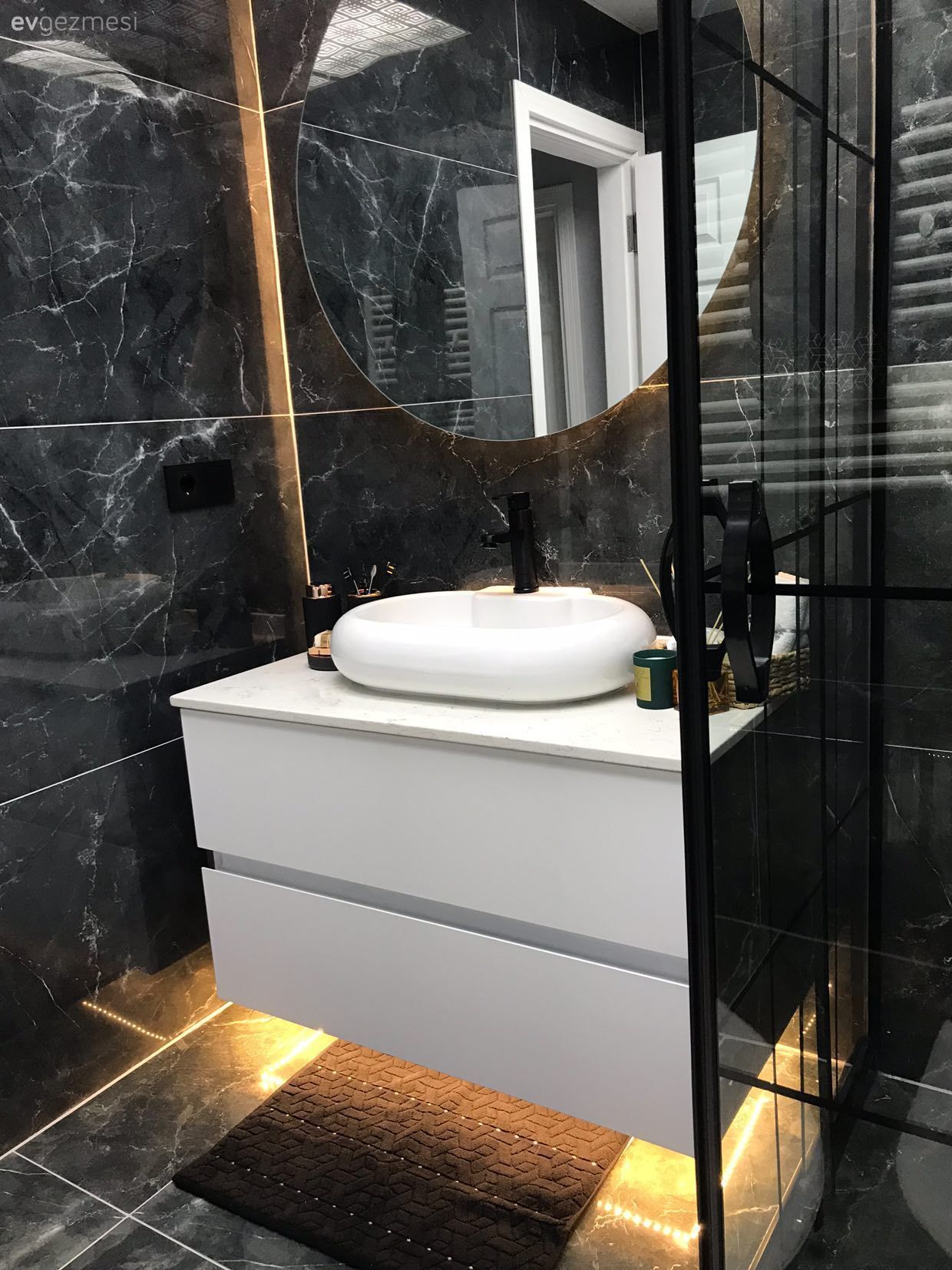 Öncesi&Sonrası: Sıradan Halinden Otel Şıklığına Geçiş Yapan Bir Banyo!