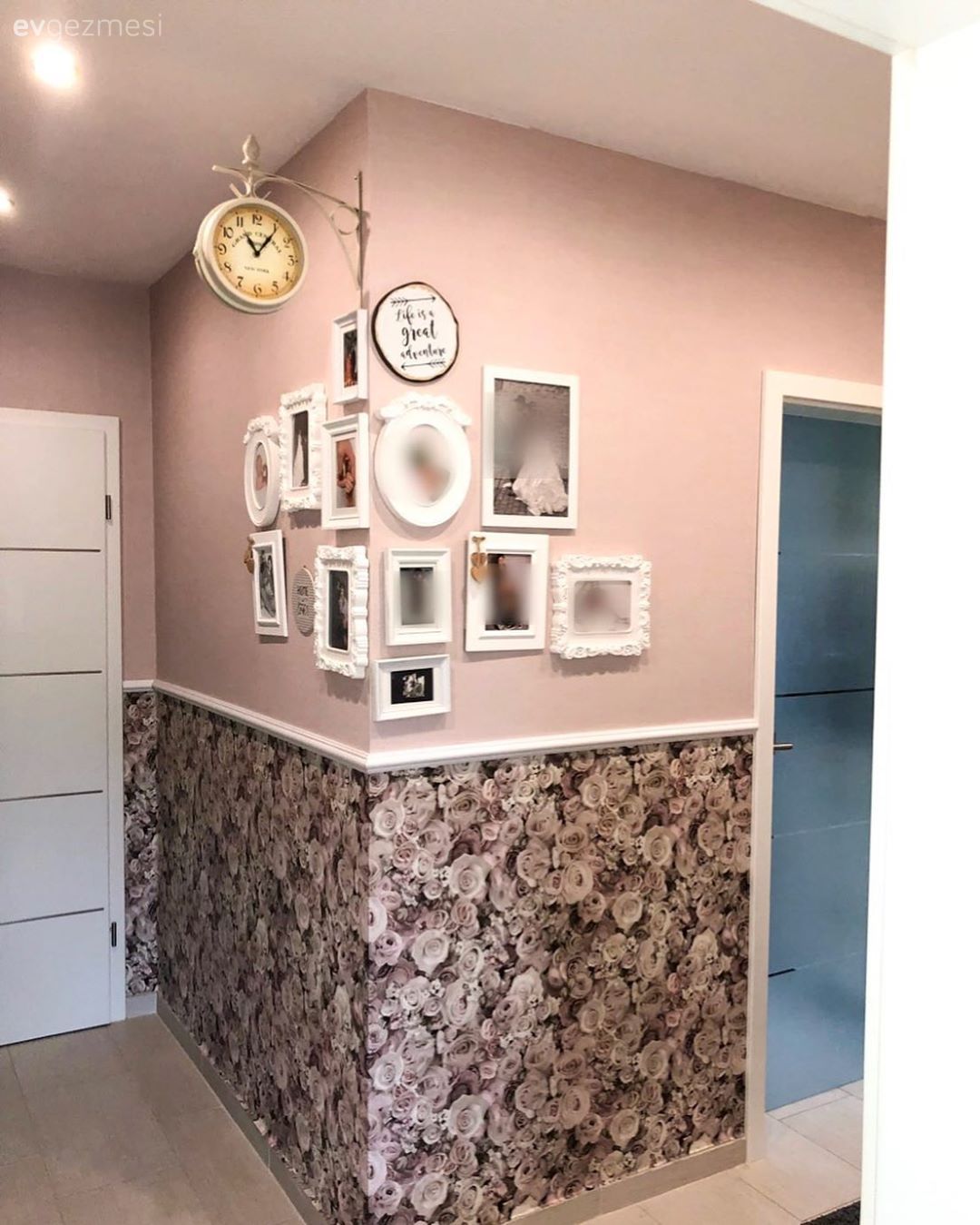 Antre, Beyaz, Pudra pembe, Çiçekli desen, Desenler, Duvar çıtalama, Çiçeklik, Çerçeve, Ev bitkisi