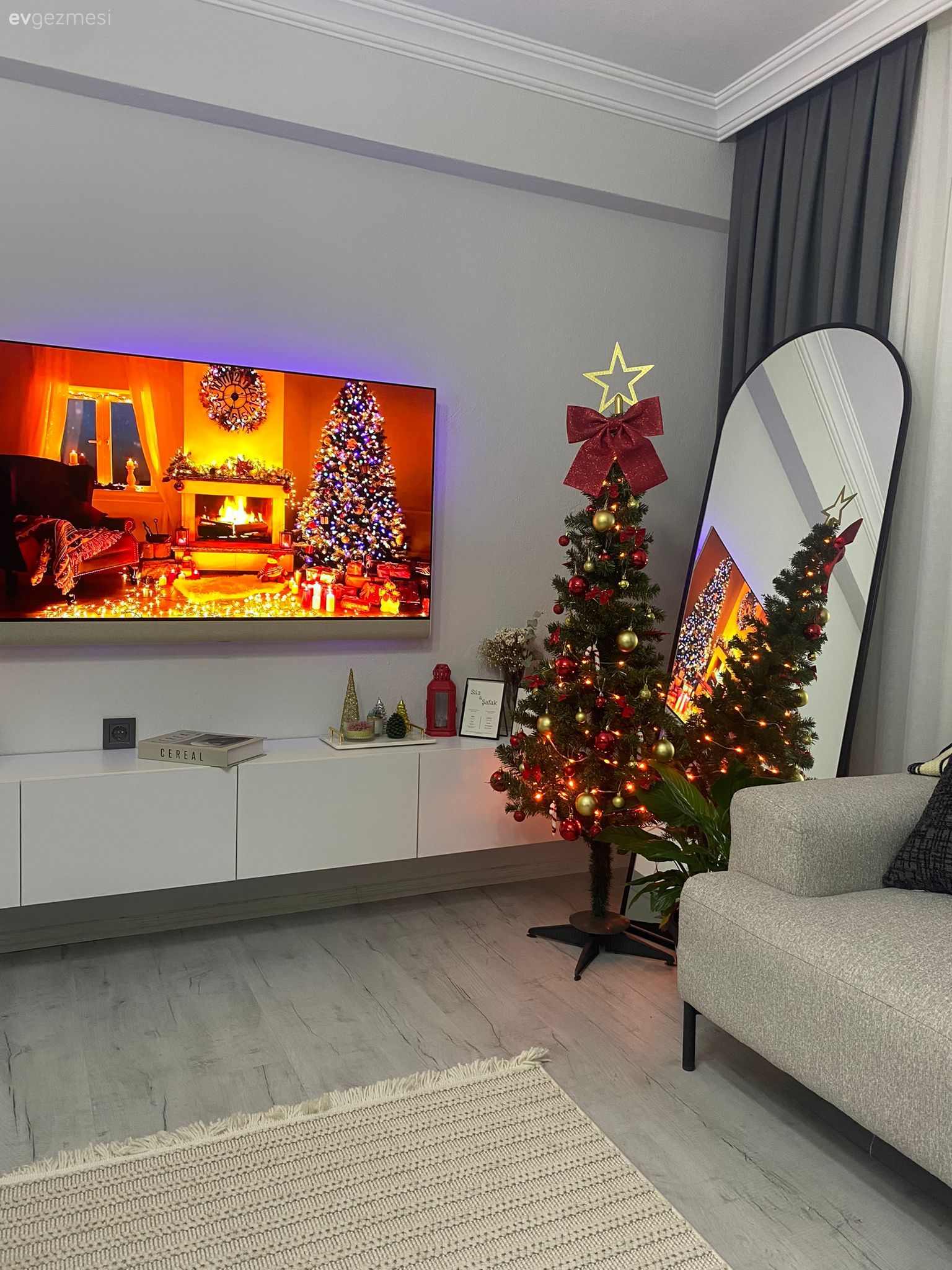 Beyaz, Gri, Bej, Fon perde, Perde, Tül perde, Koltuk takımı, Halı, Salon halısı, Tv ünitesi, Tv ünitesi aksesuarları, Ev Aksesuar