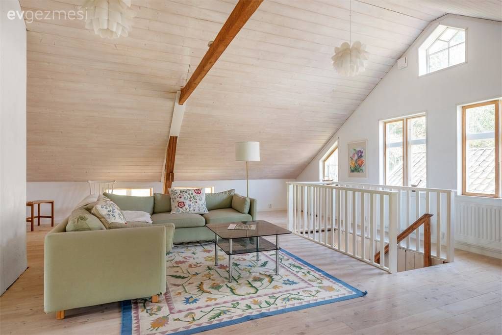 İçi ve Dışıyla Ufkunuzu Açacak 115 M2'lik İki Katlı Müstakil Ev