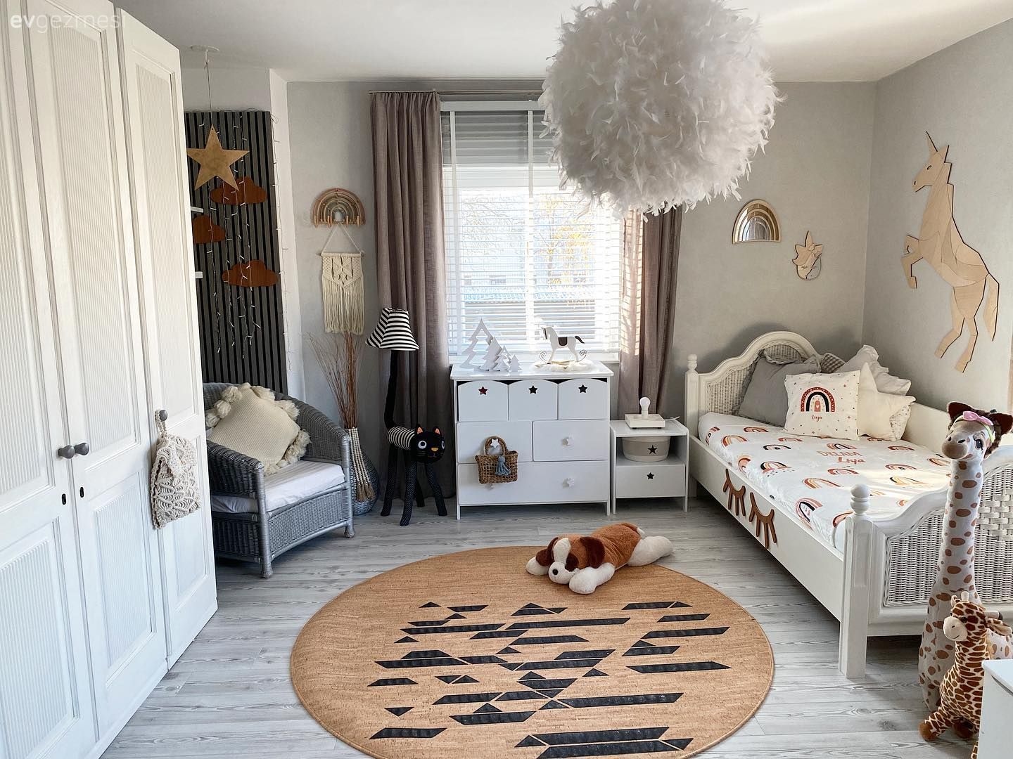 Bu Zarif Evde Siyah ve Beyazın Arasından Su Sızmıyor!