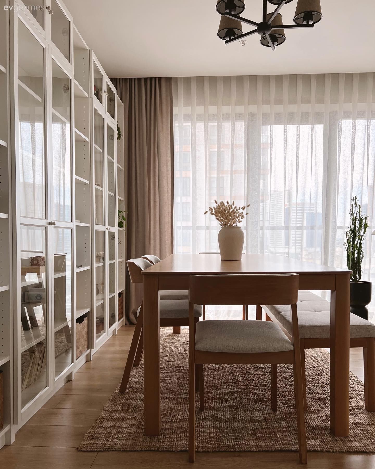 Bu Uyumlu İstanbul Evinde Her Parça Özenle Seçilmiş!