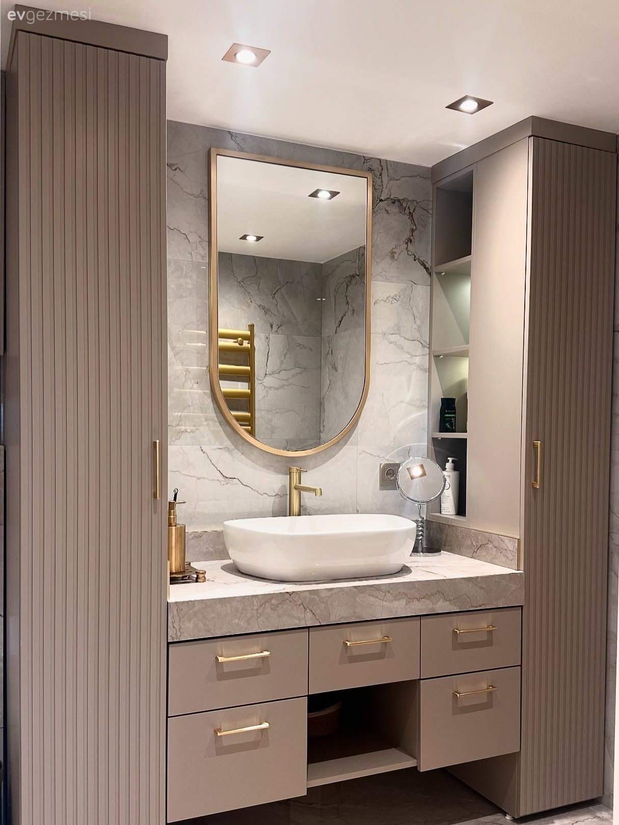 Son Zamanların Gözde Dolap Tasarımlarının Çoğu Bu Evde Kullanılmış