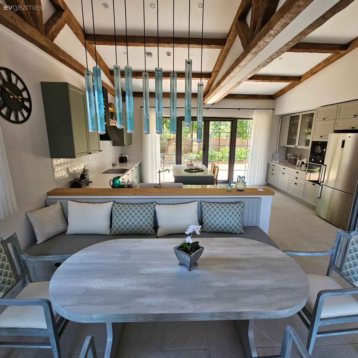 Bu İki Katlı Yalova Evinde Her Şey Alana Özel Olmuş!