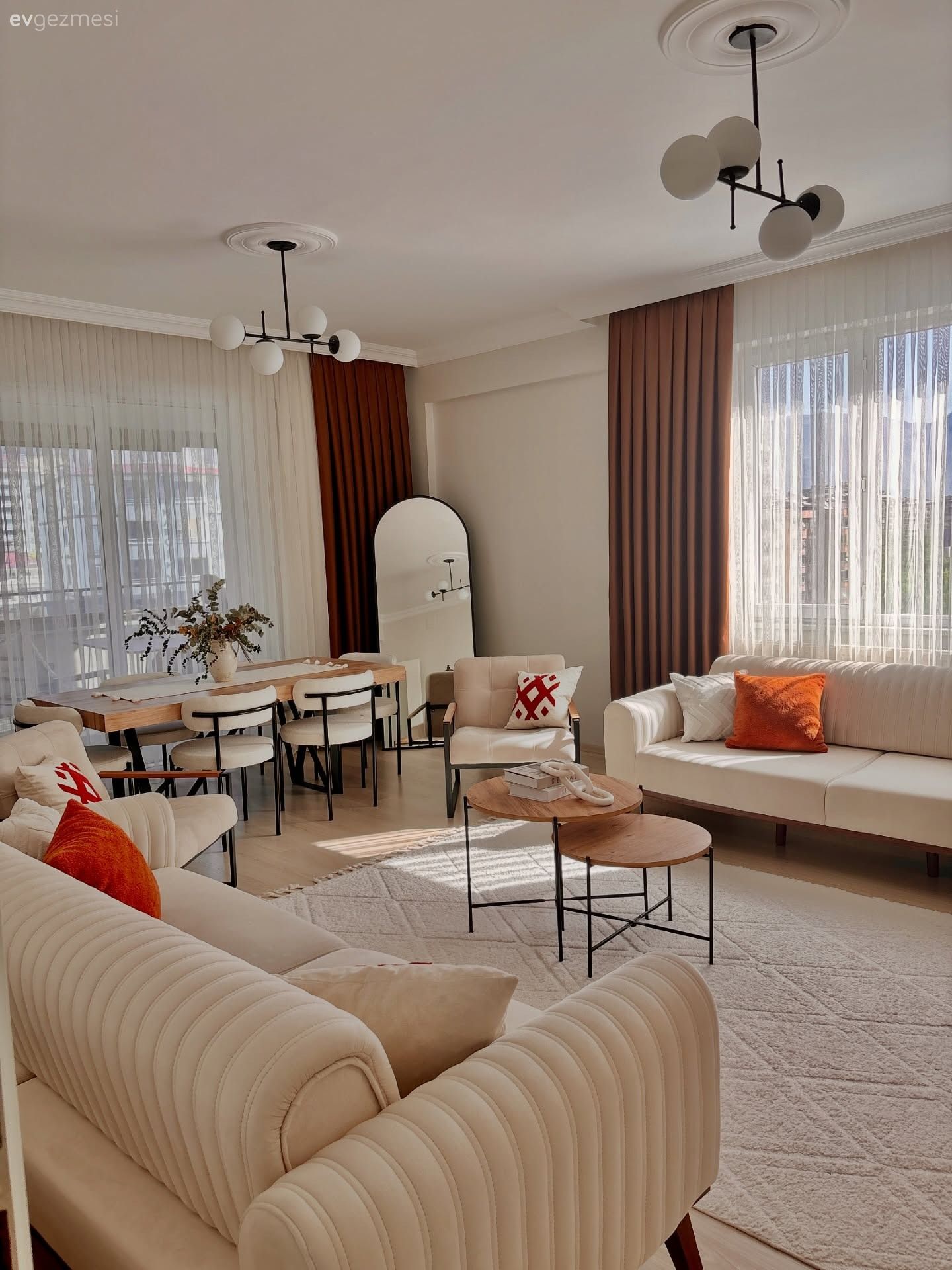 Bu Evin Her Odası Konforu ve Şıklığı Bir Arada Sunmuş