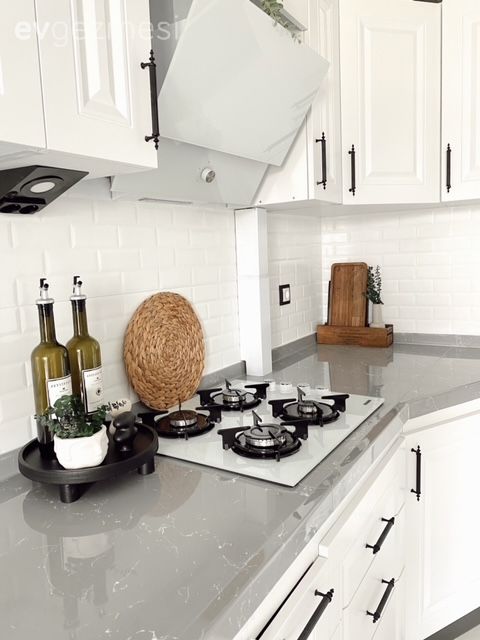 Mutfak, Mutfak tezgahı, Mutfak tezgah arası, Tezgah arası seramik, Davlumbaz, Shaker kapaklı dolaplar, Mutfak aksesuarları