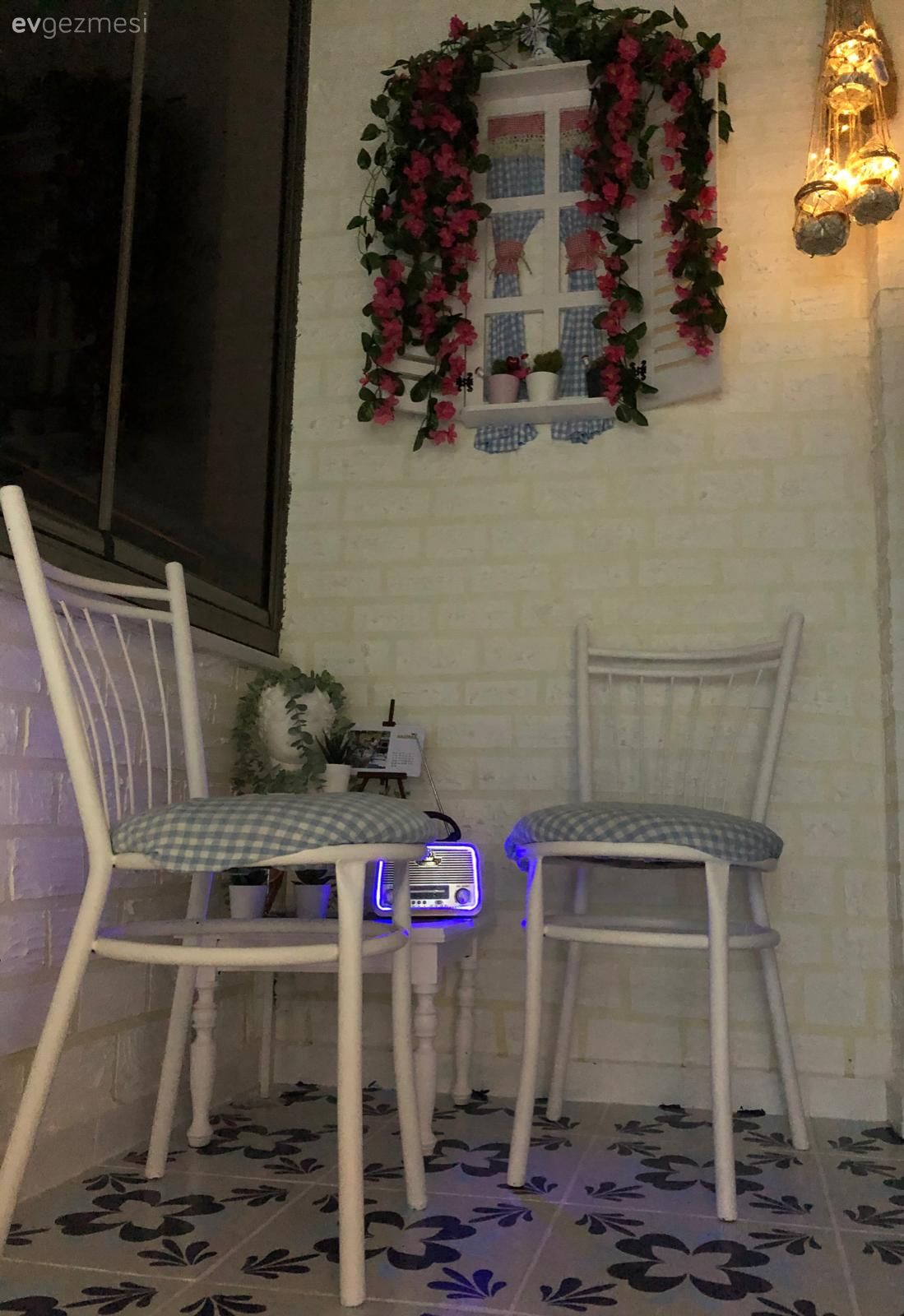 Bu Balkon Değişim İçin Çok Paraya İhtiyaç Olmadığının Kanıtı!