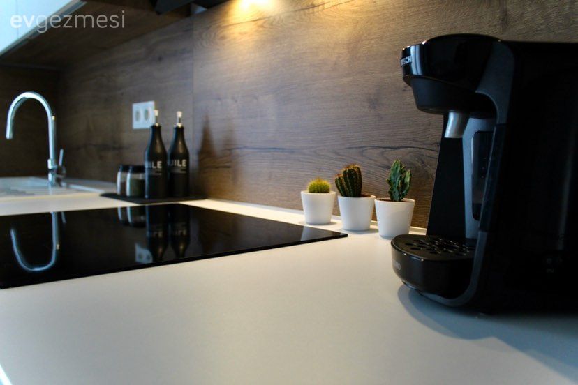 Bu Mutfak Sade Şıklığına  Keyif Katmayı İyi Bilmiş!