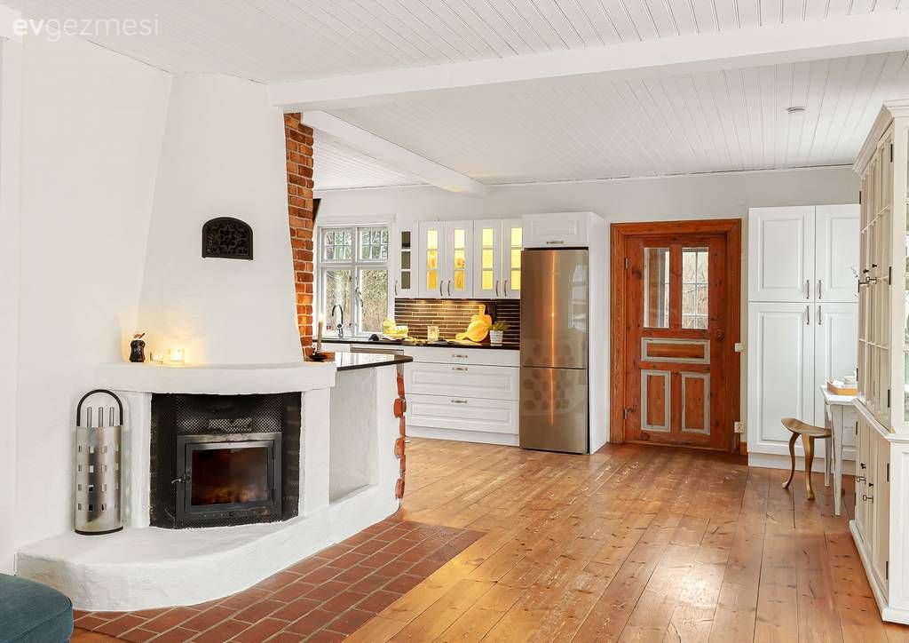 Müstakil Ev Modelleri: 140 M2 İki Katlı Balkonlu Ev!