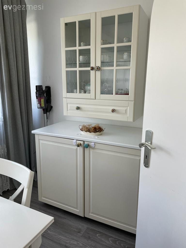 Bu Evde Provensel Stil Kontrast Şıklığıyla Sunulmuş!