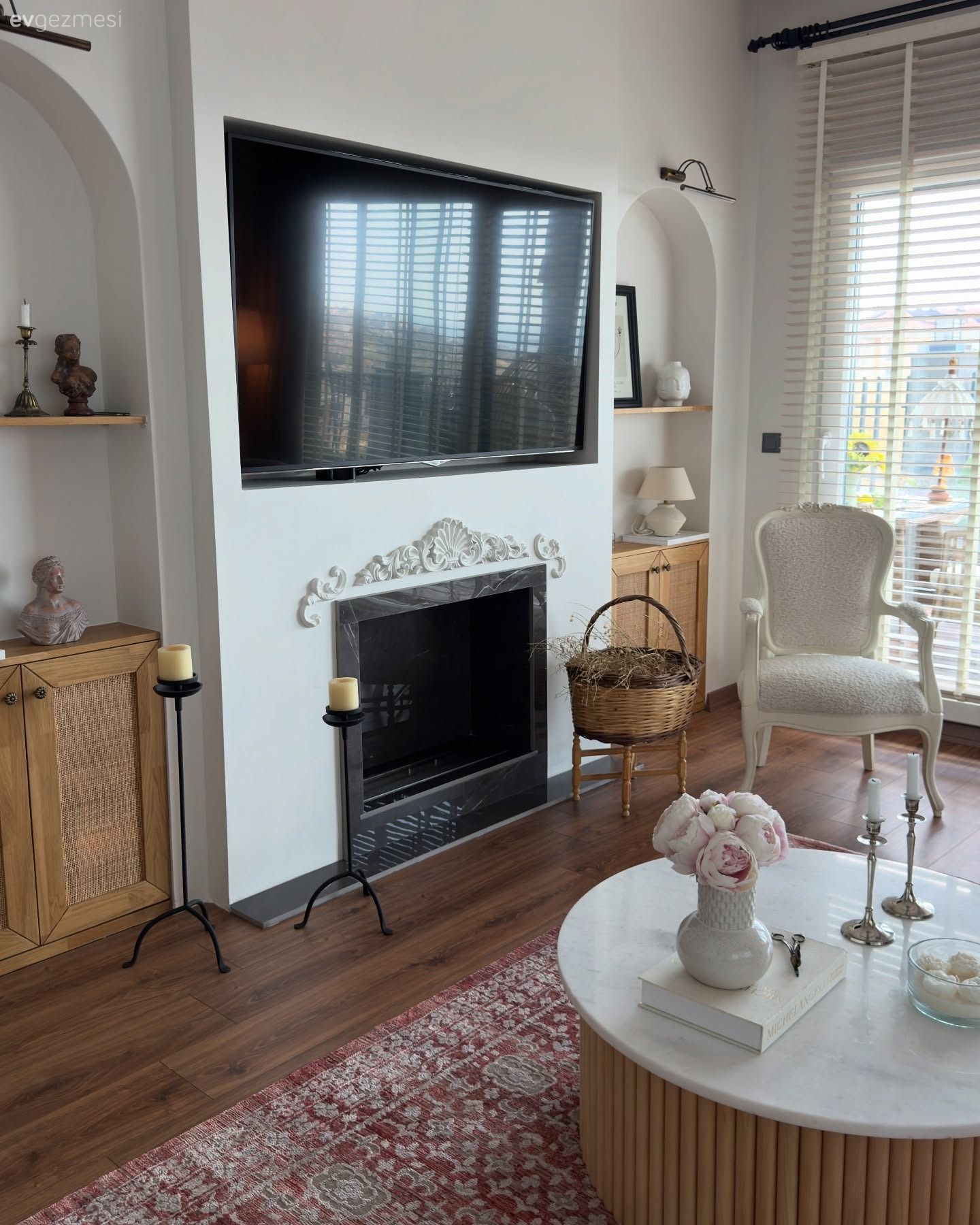 Bu Evde Farklı Tarzların Birlikteliği Uyumlu Bütünü Doğurmuş