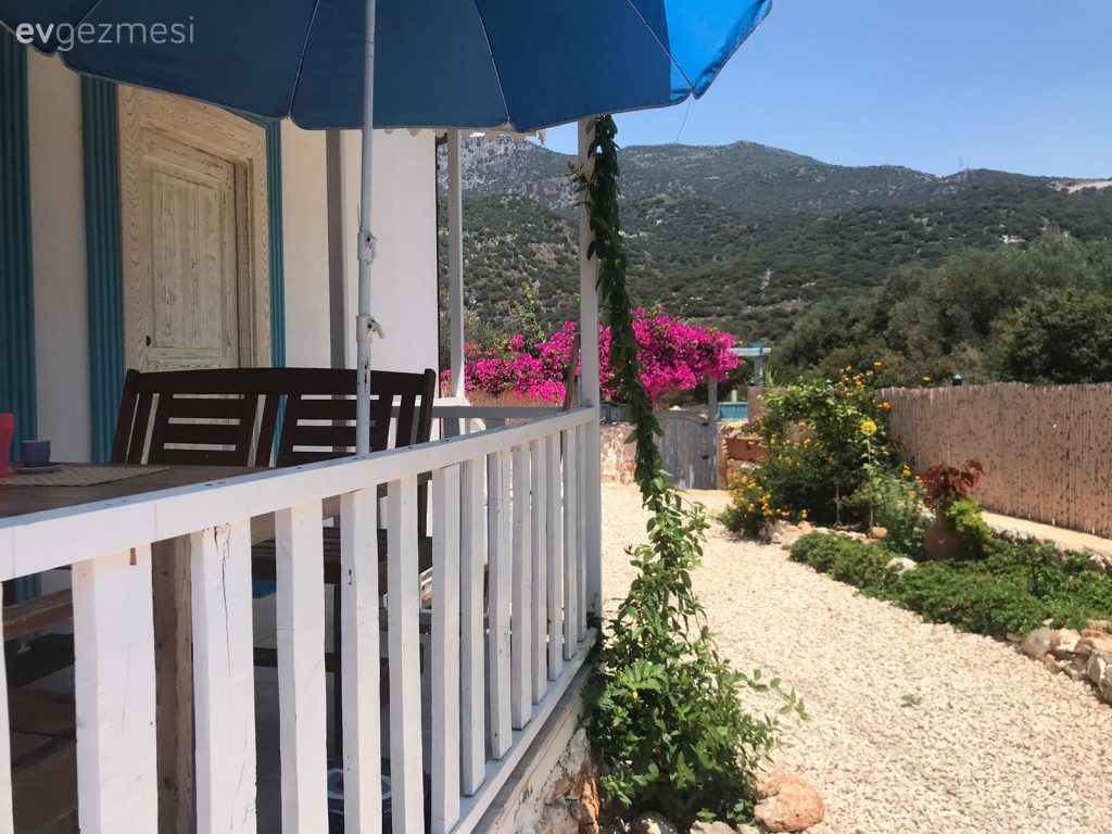 Müstakil Ev Modelleri ve Maliyetler: Tuba Hanım'ın 50 m2 Prefabrik Evi!