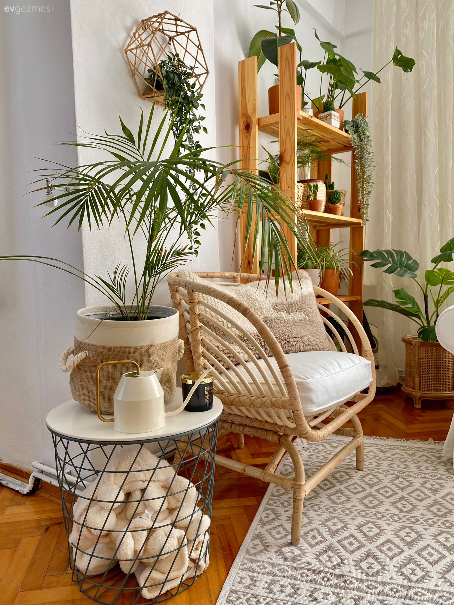 Bu İstanbul Evinde Zarafet ve Sıcaklık Kol Kola!