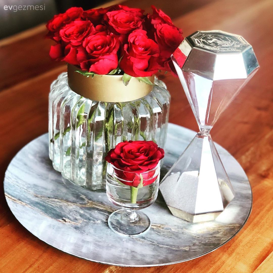 Bu Evde Endüstriyel Stil Rustik Detaylarla Desteklenmiş