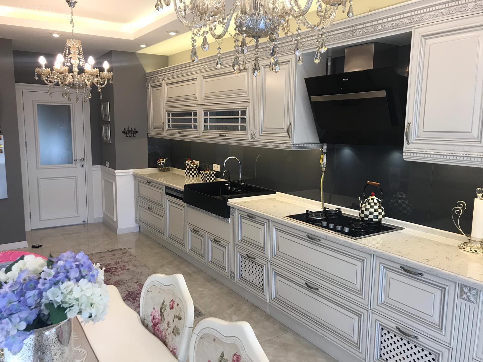 Bu İstanbul Evinin Her Odasında Ayrı Bir Stilin Ruhu Geziniyor